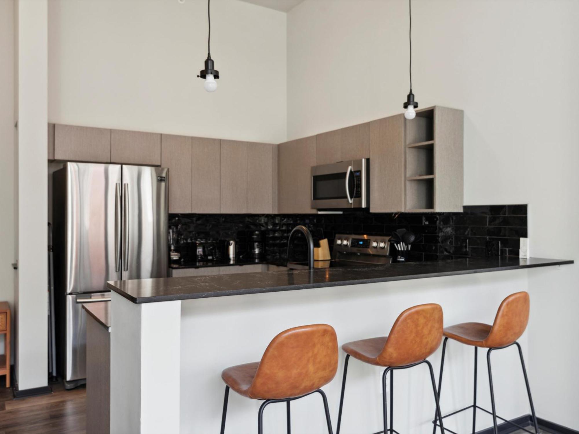 Large 3Br Apts & Studios, Gym, Game Room, Free Street Parking Philadelphia Room photo